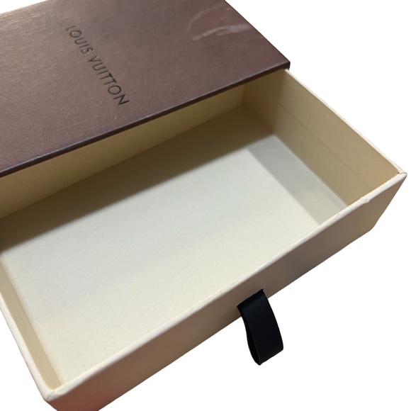 🌟LOUIS VUITTON✅AUTHENTIC ⭐️ Hammer Key-Holder/Charm Box & Dust Bag - Picture 15 of 15